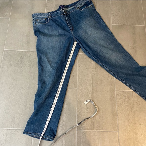 Chaps Plus Size like new jeans - Picture 2 of 6